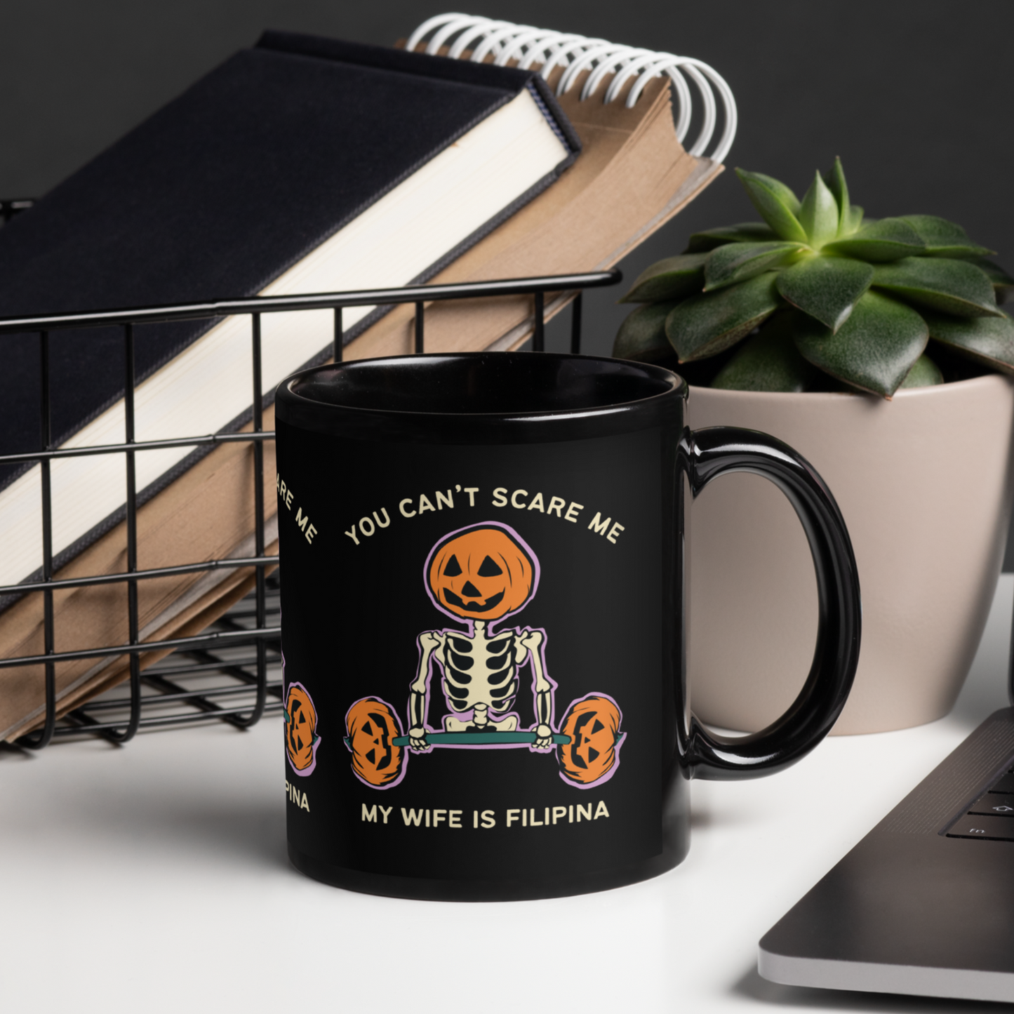 Can't Scare Me My Wife Is Filipina Halloween Black Glossy Mug